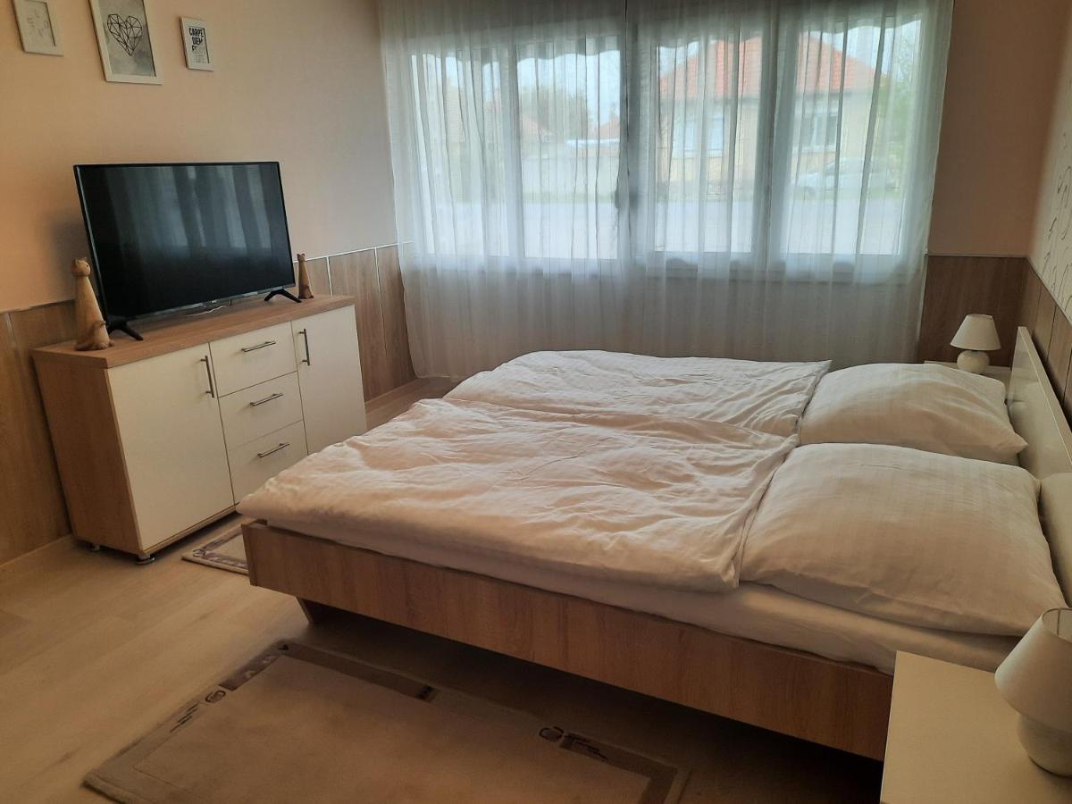 Apartament Fenyo Apartman Nagykáta Zewnętrze zdjęcie
